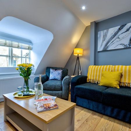 Stamford Central Stay - Stylish 2-Bed Apartment With Wifi Экстерьер фото
