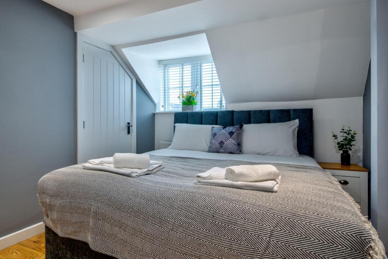 Stamford Central Stay - Stylish 2-Bed Apartment With Wifi Экстерьер фото